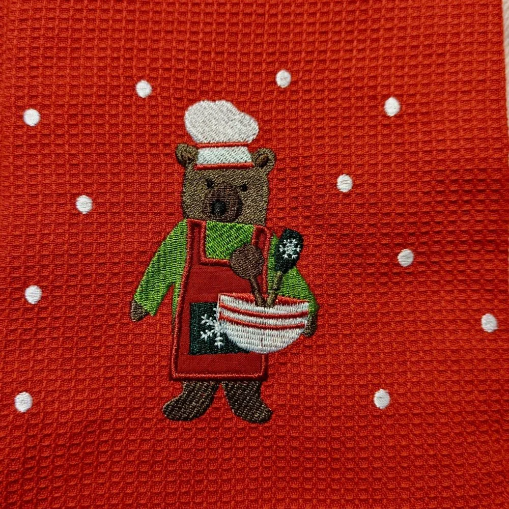 NWT Crate & Barrel Holiday Bear Towels SET of 2 (Mixing bowl design)